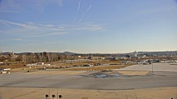 Weather camera view of Harrisburg International Airport.