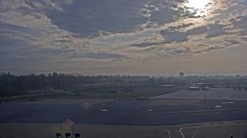 Weather camera view of Harrisburg International Airport.