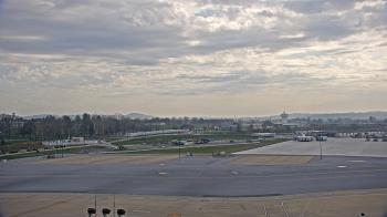 Weather camera view of Harrisburg International Airport.