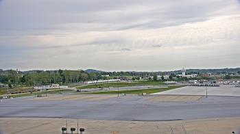 Weather camera view of Harrisburg International Airport.