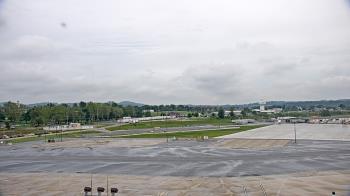 Weather camera view of Harrisburg International Airport.