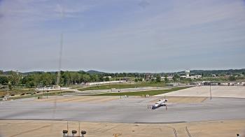 Weather camera view of Harrisburg International Airport.