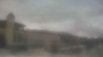 Weather camera view of Lincoln Park Performing Arts Charter School.