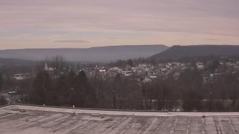Weather camera view of Juniata High School.
