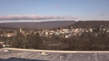Weather camera view of Juniata High School.