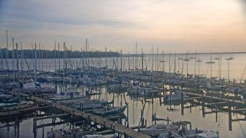 Weather camera view of Mandarin Holiday Marina.