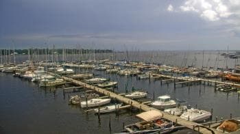 Weather camera view of Mandarin Holiday Marina.