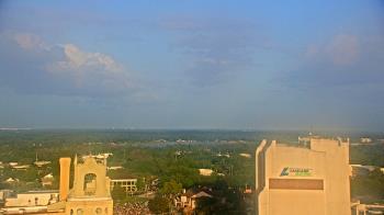 Weather camera view of Midflorida Credit Union.