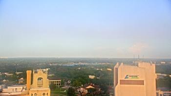 Weather camera view of Midflorida Credit Union.