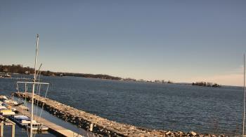 Weather camera view of Beach Point Club.