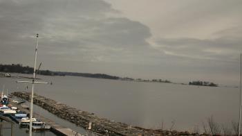 Weather camera view of Beach Point Club.