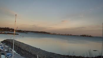 Weather camera view of Beach Point Club.