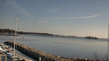 Weather camera view of Beach Point Club.