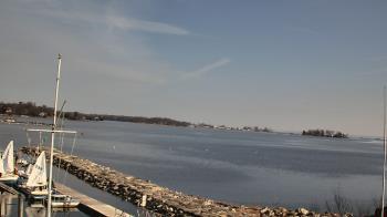 Weather camera view of Beach Point Club.