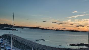 Weather camera view of Beach Point Club.