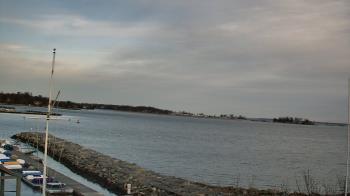 Weather camera view of Beach Point Club.