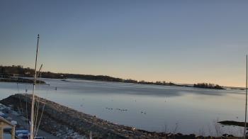 Weather camera view of Beach Point Club.