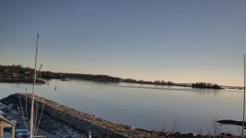 Weather camera view of Beach Point Club.