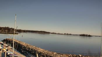 Weather camera view of Beach Point Club.