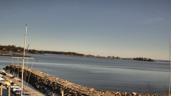 Weather camera view of Beach Point Club.