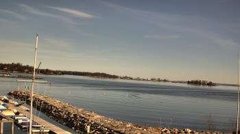 Weather camera view of Beach Point Club.