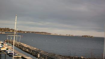 Weather camera view of Beach Point Club.