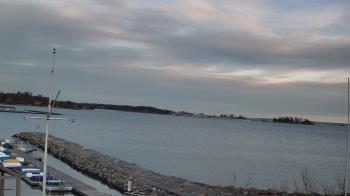 Weather camera view of Beach Point Club.