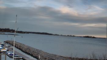 Weather camera view of Beach Point Club.