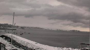 Weather camera view of Beach Point Club.