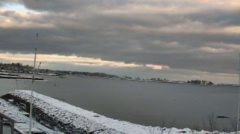 Weather camera view of Beach Point Club.
