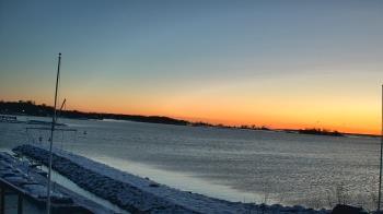 Weather camera view of Beach Point Club.