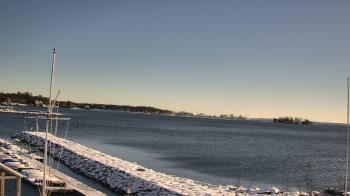 Weather camera view of Beach Point Club.