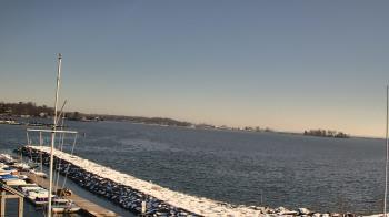 Weather camera view of Beach Point Club.