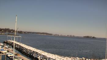 Weather camera view of Beach Point Club.