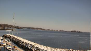 Weather camera view of Beach Point Club.