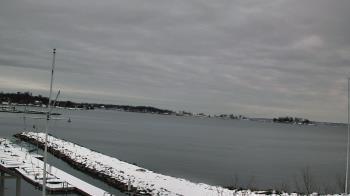 Weather camera view of Beach Point Club.