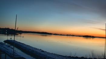 Weather camera view of Beach Point Club.