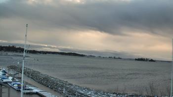 Weather camera view of Beach Point Club.