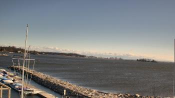 Weather camera view of Beach Point Club.