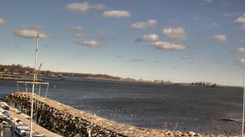 Weather camera view of Beach Point Club.