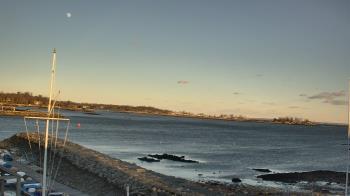 Weather camera view of Beach Point Club.