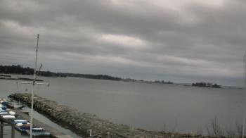 Weather camera view of Beach Point Club.