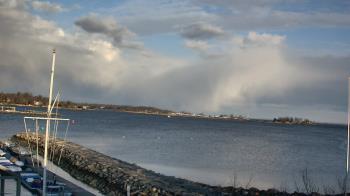 Weather camera view of Beach Point Club.