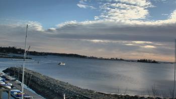 Weather camera view of Beach Point Club.