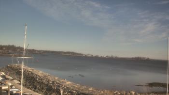 Weather camera view of Beach Point Club.