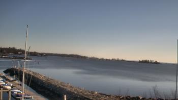 Weather camera view of Beach Point Club.