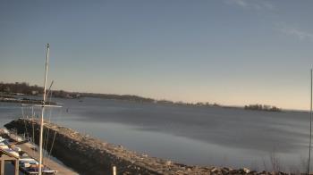 Weather camera view of Beach Point Club.