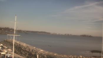 Weather camera view of Beach Point Club.