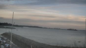 Weather camera view of Beach Point Club.