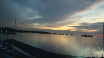 Weather camera view of Beach Point Club.